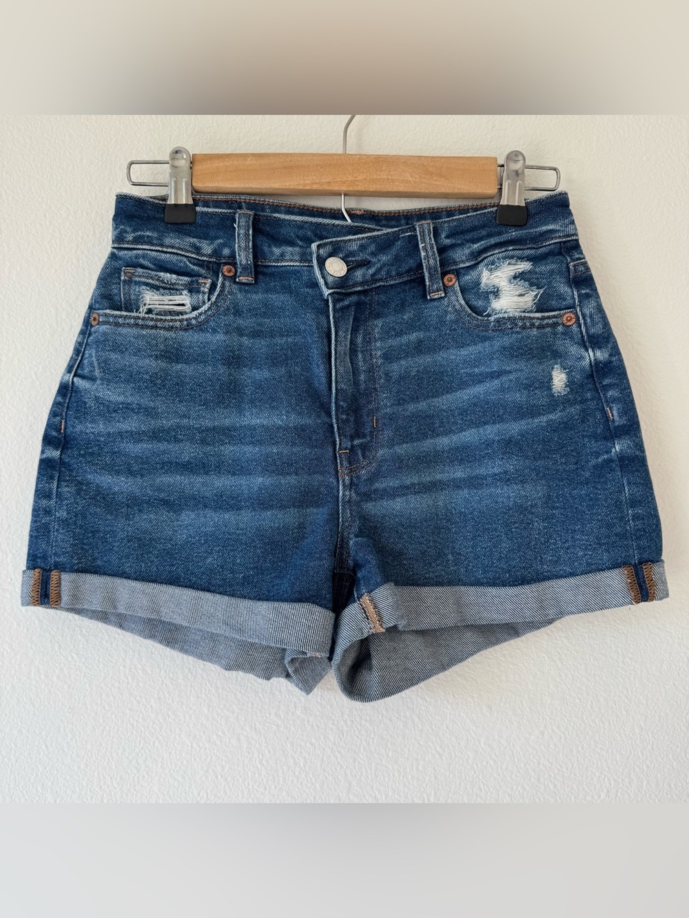 American Eagle Mom Jean Shorts